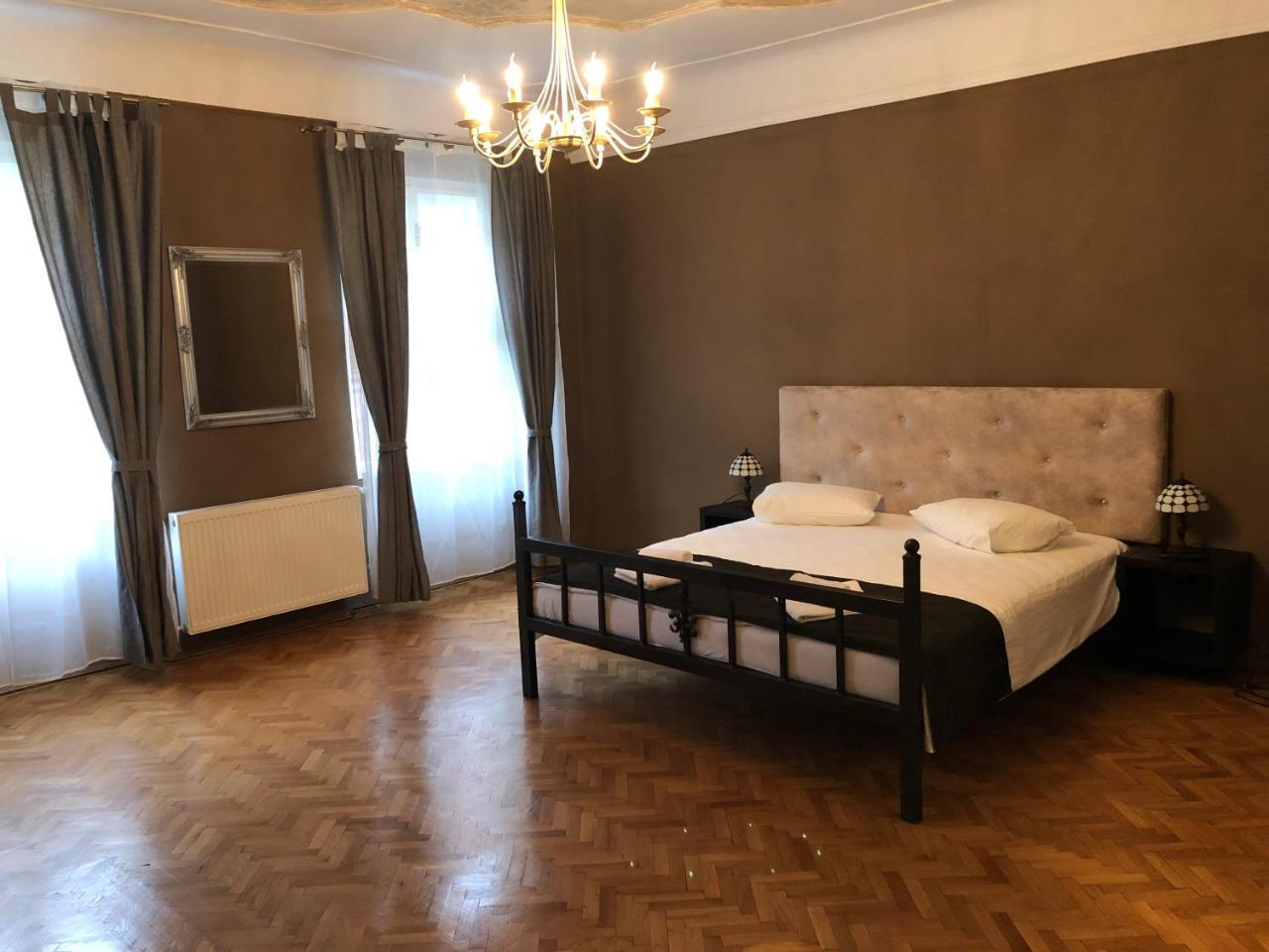 Poet Pastior Residence Σίμπιου Εξωτερικό φωτογραφία