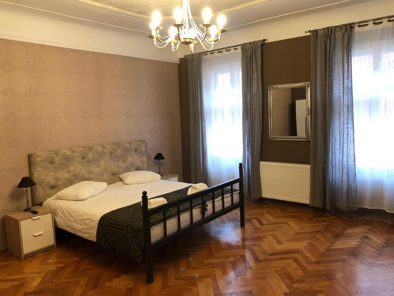Poet Pastior Residence Σίμπιου Εξωτερικό φωτογραφία
