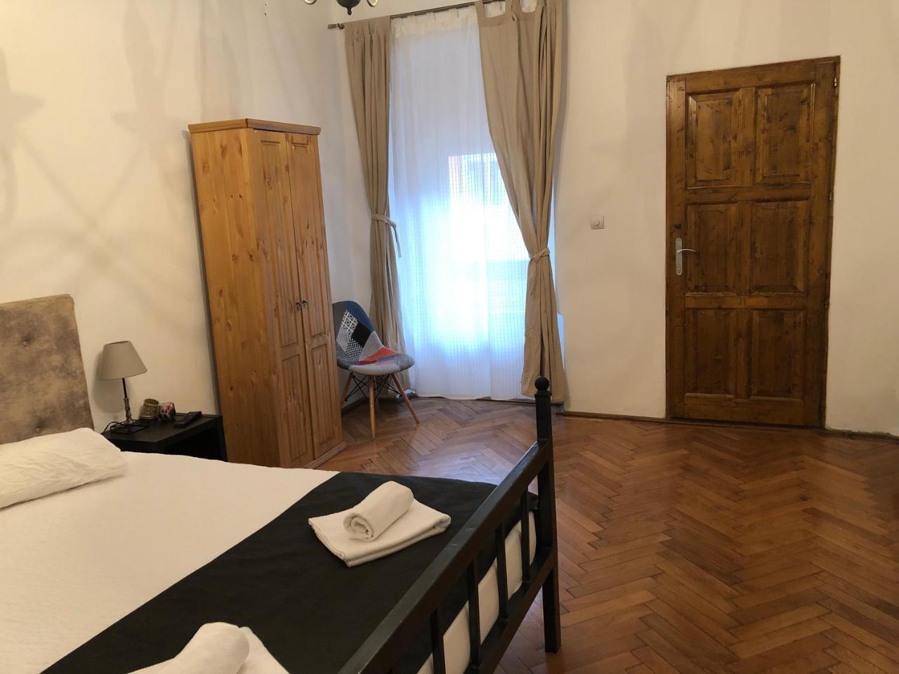 Poet Pastior Residence Σίμπιου Εξωτερικό φωτογραφία